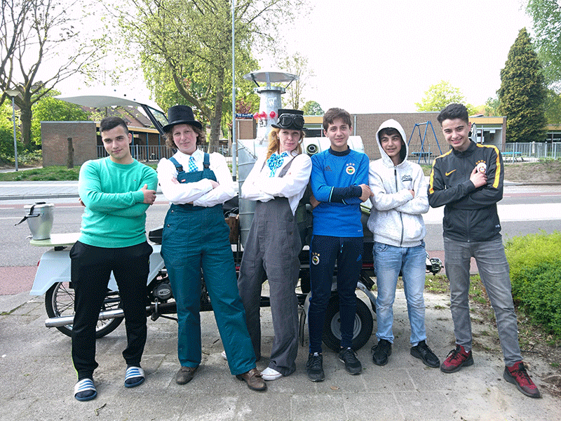 strikeaposeboshoven1